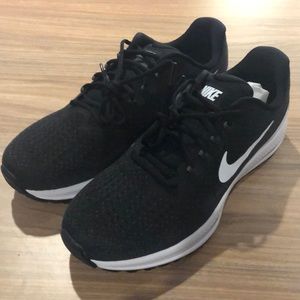 Nike Air Zoom Vomero 13 Size 12